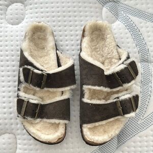 Shearling Lined Brown Sandals